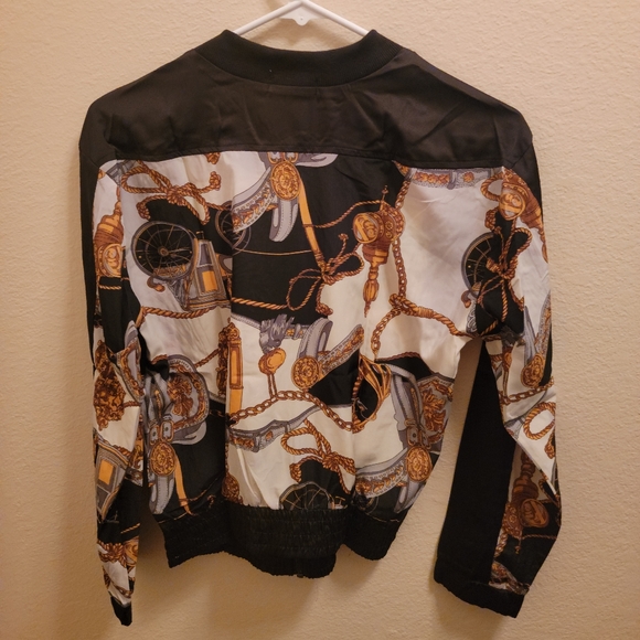 Lightweight jacket - Picture 2 of 2